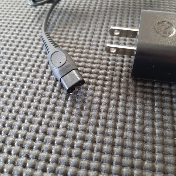 PHILLIPS Shaver CHARGER MODEL SSW-1759 FOR NORELCO - Picture 2 of 4